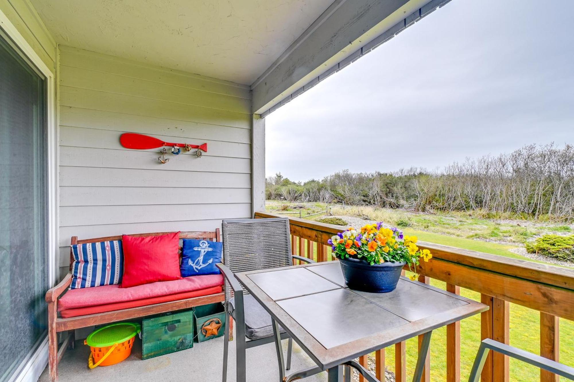Ocean Shores Condo With Balcony Less Than 1 Mi To Beach! Esterno foto