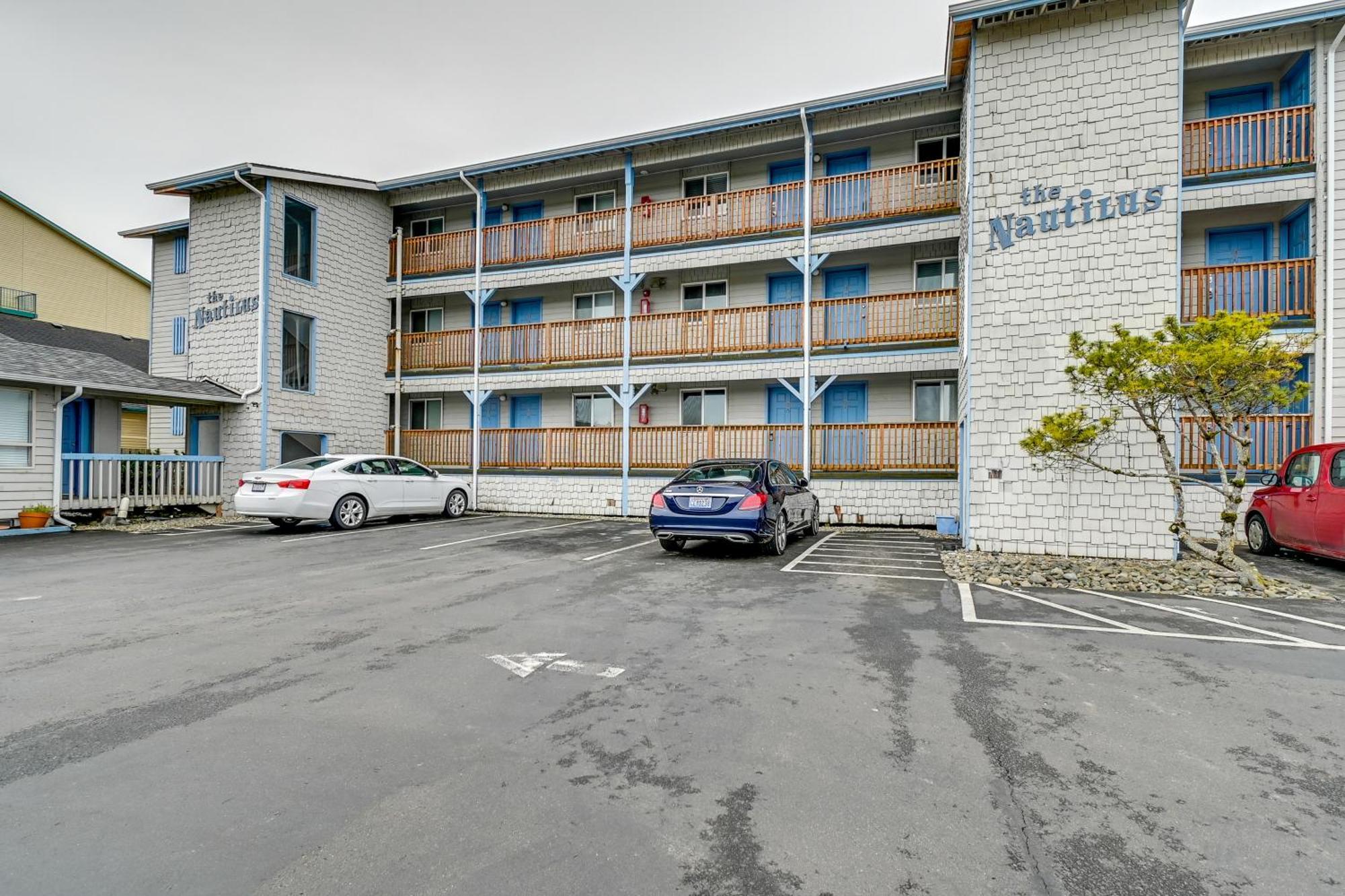 Ocean Shores Condo With Balcony Less Than 1 Mi To Beach! Esterno foto