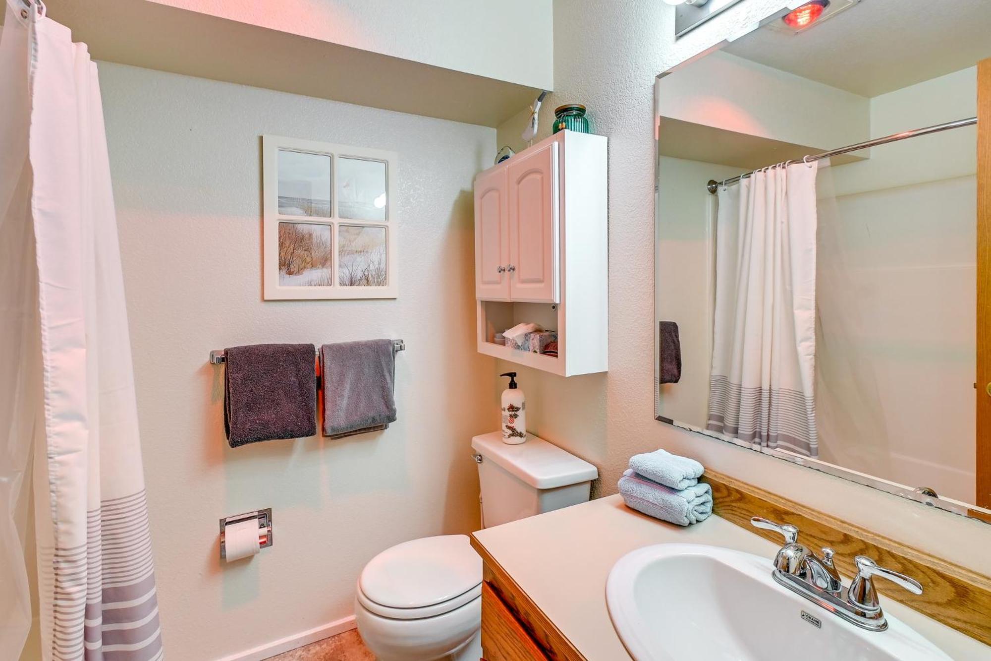 Ocean Shores Condo With Balcony Less Than 1 Mi To Beach! Esterno foto