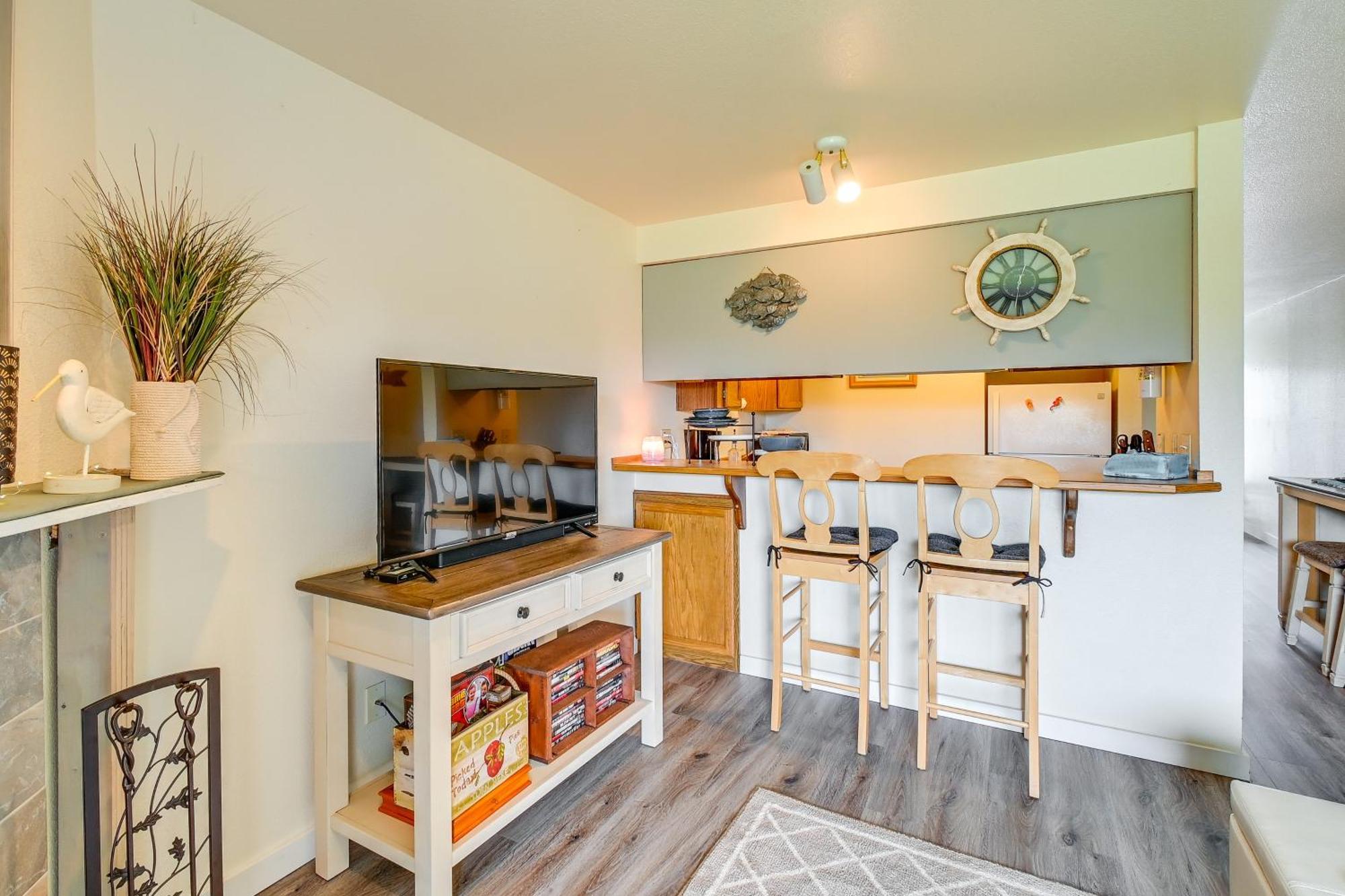Ocean Shores Condo With Balcony Less Than 1 Mi To Beach! Esterno foto